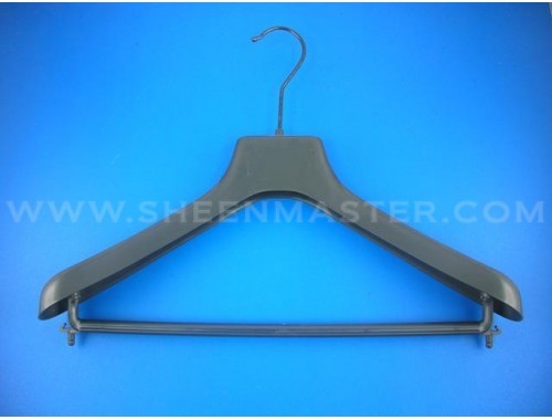 Suit and Coat Hangers